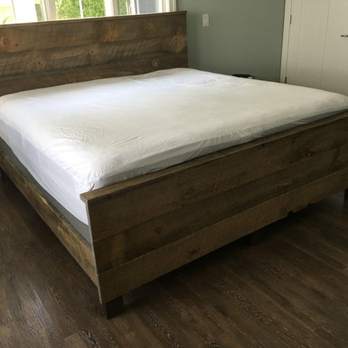 Complete Bed in Reclaimed Weathered White Pine
