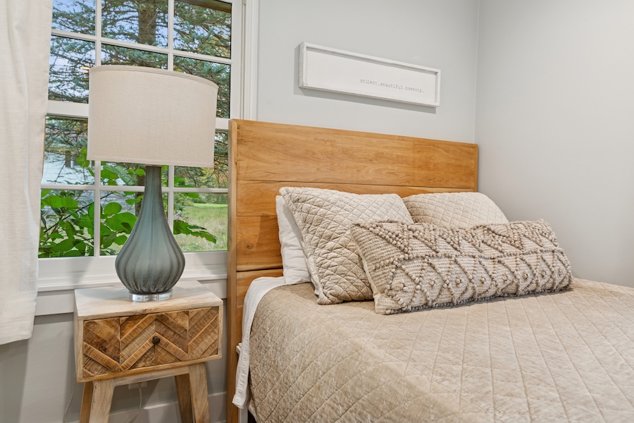 Bedroom queen bed headboard and nightstand